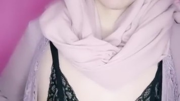 Bokep Jilbab – Tante RGM Dona Spill Uting Toket Mungilnya ID 91933642 Mango