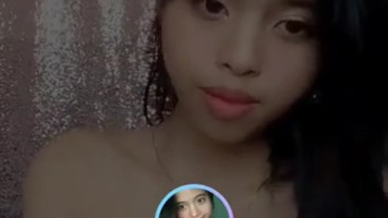 Moddy Telanjang Pamer Toket Jumbo