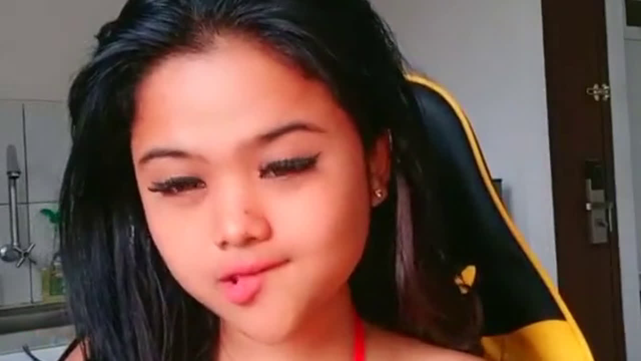 HoneyLive Nadine 2082021