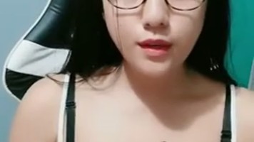 Haru Hot Lagi Menggoda Pascol