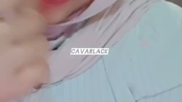 Camel Jilbab Kantoran Nekat Pamer Toketnya Dream