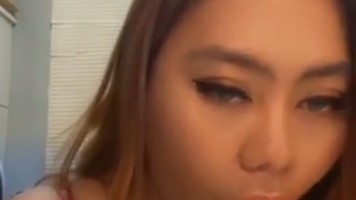 Selebgram Viral Nyepong Dildo Tanpa Batas